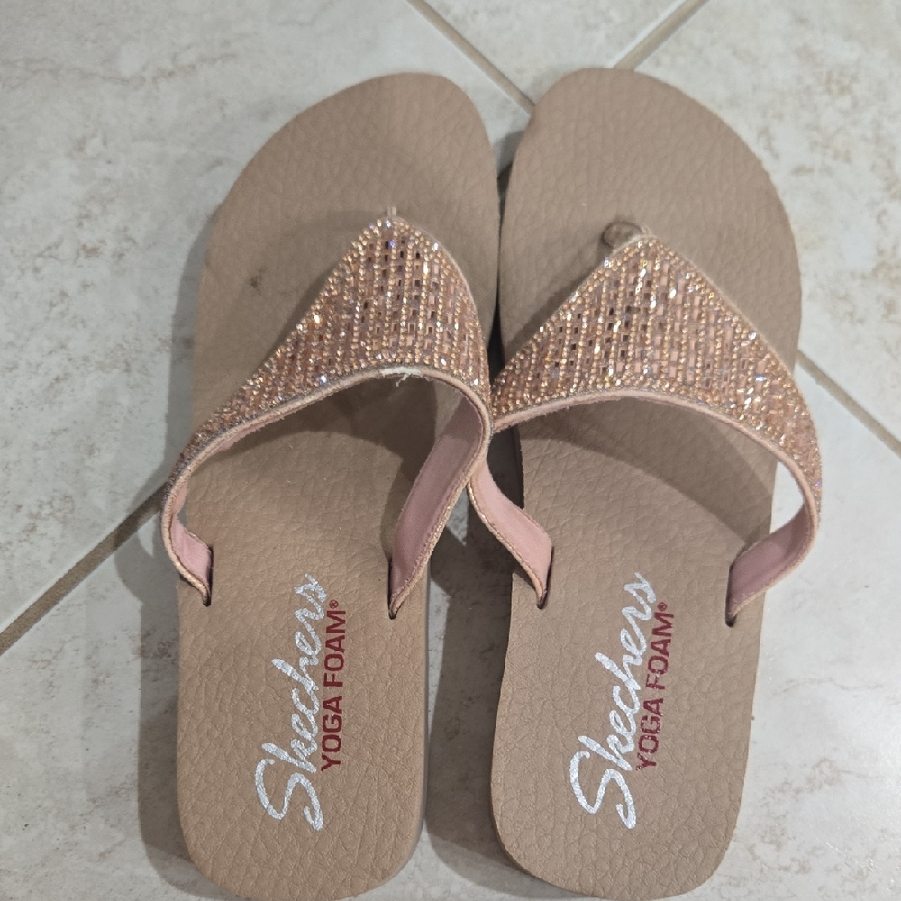 Skechers Women's Glittering Tan and Pink Sandals